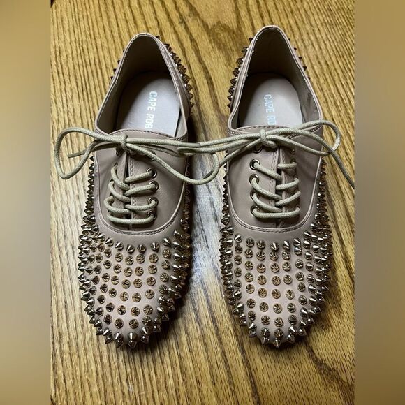 EUC Spiked Saddle Shoe Nude Gold 7M - Picture 1 of 8